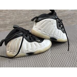 Nike Foamposite One Shoes Toddler Boys Size 6C White Black DV2240-100 Sneakers